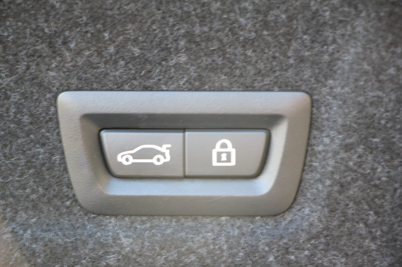 BMW 3シリーズ 320d Xdrive Mｽﾎﾟｰﾂ ﾊｲﾗｲﾝP ｺﾝﾌｫｰﾄP 4WD ｺﾆｬｯｸﾚｻﾞｰ ｼｰﾄﾋｰﾀｰ Pｱｼｽﾄﾌﾟﾗｽ 360度ｶﾒﾗ LEDﾍｯﾄﾞﾗｲﾄ 追従ACC ｽﾃｱﾘﾝｸﾞｻﾎﾟｰﾄ ｱｯﾌﾟﾙｶｰﾌﾟﾚｲ ﾀｯﾁ画面HDDﾅﾋﾞBMWﾗｲﾌﾞｺｯｸﾋﾟｯﾄﾞ電動ﾄﾗﾝｸ Hi-fiｽﾋﾟｰｶｰ ｱﾝﾋﾞｴﾝﾝﾄﾗｲﾄ 2年保証