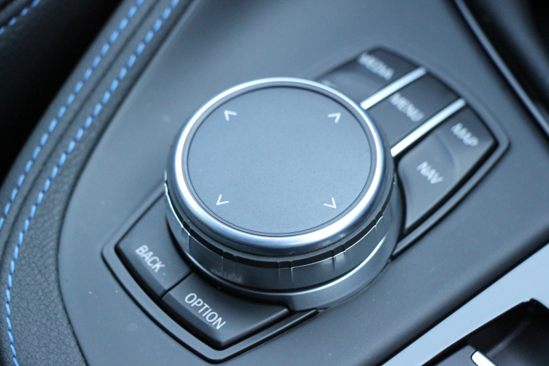 BMW X1 Xdrive18d Mｽﾎﾟｰﾂ ﾊｲﾗｲﾝ ｺﾝﾌｫｰﾄP 4WD 中期 変更後ﾀｯﾁﾊﾟﾈﾙ対応HDDﾅﾋﾞ新ﾃﾞｻﾞｲﾝﾒｰﾀｰ ﾋｰﾀｰ黒革 電動ｼｰﾄ&ﾒﾓﾘｰ 追従ACC HUD Pｱｼｽﾄ Bｶﾒﾗ 電動ﾄﾗﾝｸ 衝突軽減ﾌﾞﾚｰｷ 車線逸脱警告 歩行者警告 LEDﾍｯﾄﾞﾗｲﾄ 2年保証