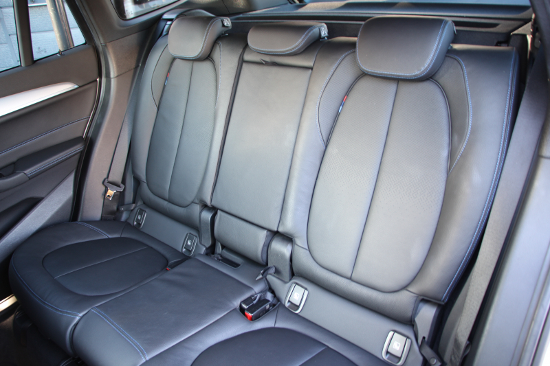 BMW X1 Xdrive18d Mｽﾎﾟｰﾂ ﾊｲﾗｲﾝ ｺﾝﾌｫｰﾄP 4WD 中期 変更後ﾀｯﾁﾊﾟﾈﾙ対応HDDﾅﾋﾞ新ﾃﾞｻﾞｲﾝﾒｰﾀｰ ﾋｰﾀｰ黒革 電動ｼｰﾄ&ﾒﾓﾘｰ 追従ACC HUD Pｱｼｽﾄ Bｶﾒﾗ 電動ﾄﾗﾝｸ 衝突軽減ﾌﾞﾚｰｷ 車線逸脱警告 歩行者警告 LEDﾍｯﾄﾞﾗｲﾄ 2年保証