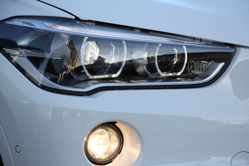 BMW X1 Xdrive18d Mｽﾎﾟｰﾂ ﾊｲﾗｲﾝ ｺﾝﾌｫｰﾄP 4WD 中期 変更後ﾀｯﾁﾊﾟﾈﾙ対応HDDﾅﾋﾞ新ﾃﾞｻﾞｲﾝﾒｰﾀｰ ﾋｰﾀｰ黒革 電動ｼｰﾄ&ﾒﾓﾘｰ 追従ACC HUD Pｱｼｽﾄ Bｶﾒﾗ 電動ﾄﾗﾝｸ 衝突軽減ﾌﾞﾚｰｷ 車線逸脱警告 歩行者警告 LEDﾍｯﾄﾞﾗｲﾄ 2年保証