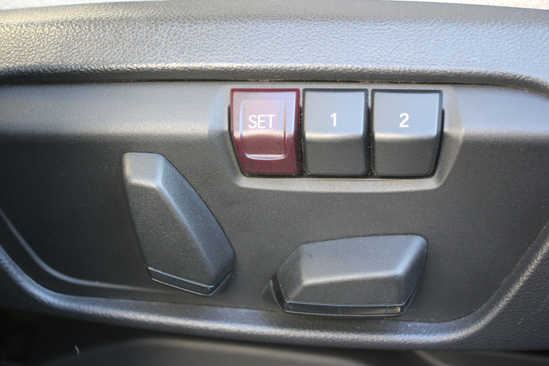 BMW 2シリーズ 218d ｸﾞﾗﾝﾂｱﾗｰ ﾗｸﾞｼﾞｭｱﾘｰ 後期 ﾌｪｲｽﾘﾌﾄ後 3列7人乗り ADｱｸﾃｨﾌﾞｾｰﾌﾃｨ&ｺﾝﾌｫｰﾄP 追従ACC HUD 受注生産OPｵｲｽﾀｰﾚｻﾞｰ 電動ﾄﾗﾝｸ LEDﾍｯﾄﾞﾗｲﾄ ﾒﾓﾘｰ付電動ｼｰﾄ ﾀｯﾁ画面HDDﾅﾋﾞﾊﾟｰｷﾝｸﾞｱｼｽﾄ 2年保証