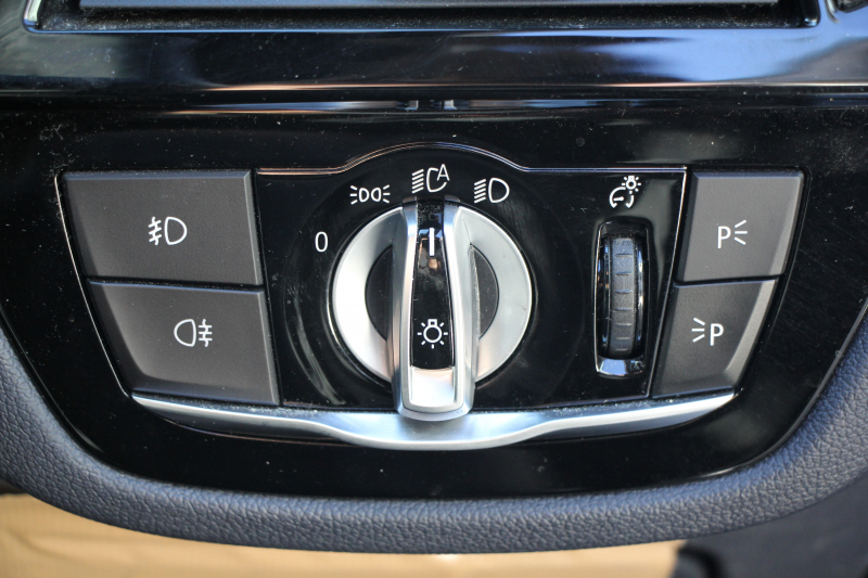 BMW 5シリーズ 530i ｴﾃﾞｨｼｮﾝﾐｯｼｮﾝｲﾝﾎﾟｯｼﾌﾞﾙ 特別仕様車 1ｵｰﾅ 252馬力 ﾅｲﾄﾌﾞﾙｰﾚｻﾞｰ ｱﾀﾞﾌﾟﾃｨﾌﾞｻｽ ﾊｰﾏﾝｶｰﾄﾞﾝ HUD 追従ACC ｽﾃｱﾘﾝｸﾞｻﾎﾟｰﾄ ﾀｯﾁ画面HDDﾅﾋﾞTV LEDﾍｯﾄﾞﾗｲﾄ ｵｰﾄﾊｲﾋﾞｰﾑ 電動ﾄﾗﾝｸ 360度ｶﾒﾗ 全席ﾋｰﾀｰ 専用ﾌﾞﾗｯｸ19AW 2年保証