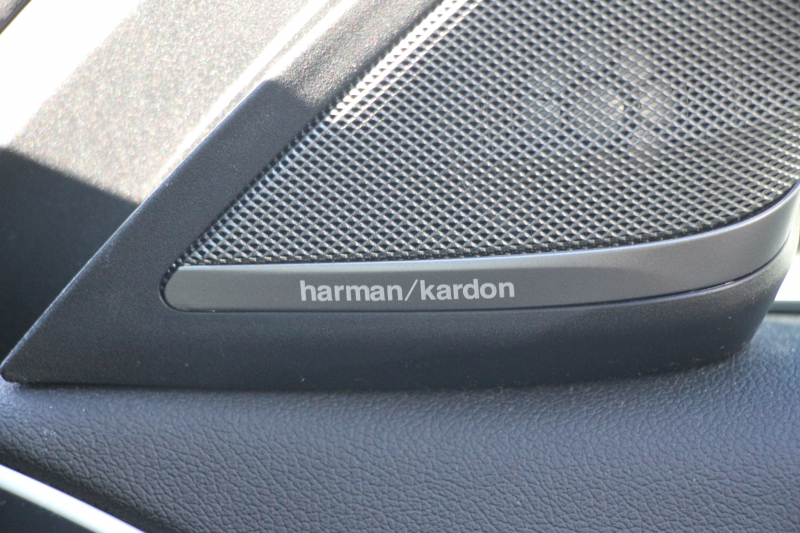 BMW 5シリーズ 530i ｴﾃﾞｨｼｮﾝﾐｯｼｮﾝｲﾝﾎﾟｯｼﾌﾞﾙ 特別仕様車 1ｵｰﾅ 252馬力 ﾅｲﾄﾌﾞﾙｰﾚｻﾞｰ ｱﾀﾞﾌﾟﾃｨﾌﾞｻｽ ﾊｰﾏﾝｶｰﾄﾞﾝ HUD 追従ACC ｽﾃｱﾘﾝｸﾞｻﾎﾟｰﾄ ﾀｯﾁ画面HDDﾅﾋﾞTV LEDﾍｯﾄﾞﾗｲﾄ ｵｰﾄﾊｲﾋﾞｰﾑ 電動ﾄﾗﾝｸ 360度ｶﾒﾗ 全席ﾋｰﾀｰ 専用ﾌﾞﾗｯｸ19AW 2年保証