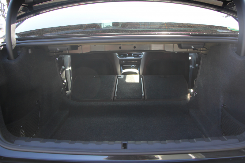 BMW 3シリーズ 320i ﾋﾟｭｱｴﾚｶﾞﾝｽ 首都圏100台限定車 ｳﾞｧｰﾈｽｶﾓｶﾚｻﾞｰ ｼｰﾄﾋｰﾀｰ ﾗﾝﾊﾞｰｻﾎﾟｰﾄ ﾌﾟﾗｽP ｺﾝﾌｫｰﾄP ｽﾃｱﾘﾝｸﾞｻﾎﾟｰﾄ 追従ACC BMWﾗｲﾌﾞｺｯｸﾋﾟｯﾄﾀｯﾁﾊﾟﾈﾙ対応HDDﾅﾋﾞ360度ｶﾒﾗ ﾜｲﾔﾚｽ充電 LEDﾍｯﾄﾞﾗｲﾄ ｵｰﾄﾊｲﾋﾞｰﾑ 電動ﾄﾗﾝｸ 2年保証