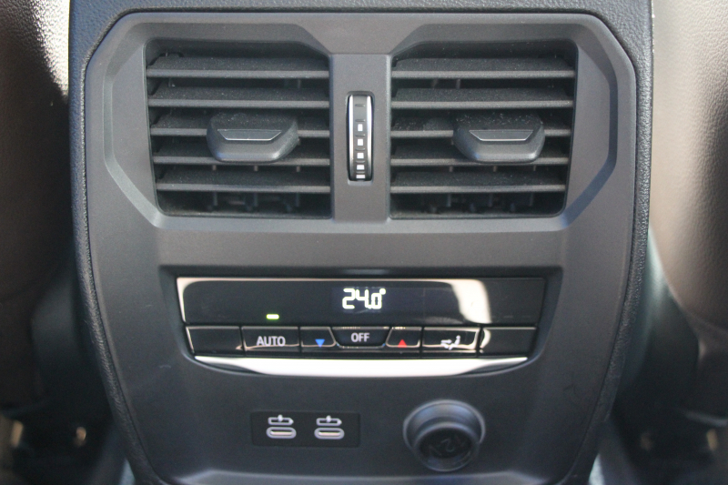 BMW 3シリーズ 320i ﾋﾟｭｱｴﾚｶﾞﾝｽ 首都圏100台限定車 ｳﾞｧｰﾈｽｶﾓｶﾚｻﾞｰ ｼｰﾄﾋｰﾀｰ ﾗﾝﾊﾞｰｻﾎﾟｰﾄ ﾌﾟﾗｽP ｺﾝﾌｫｰﾄP ｽﾃｱﾘﾝｸﾞｻﾎﾟｰﾄ 追従ACC BMWﾗｲﾌﾞｺｯｸﾋﾟｯﾄﾀｯﾁﾊﾟﾈﾙ対応HDDﾅﾋﾞ360度ｶﾒﾗ ﾜｲﾔﾚｽ充電 LEDﾍｯﾄﾞﾗｲﾄ ｵｰﾄﾊｲﾋﾞｰﾑ 電動ﾄﾗﾝｸ 2年保証