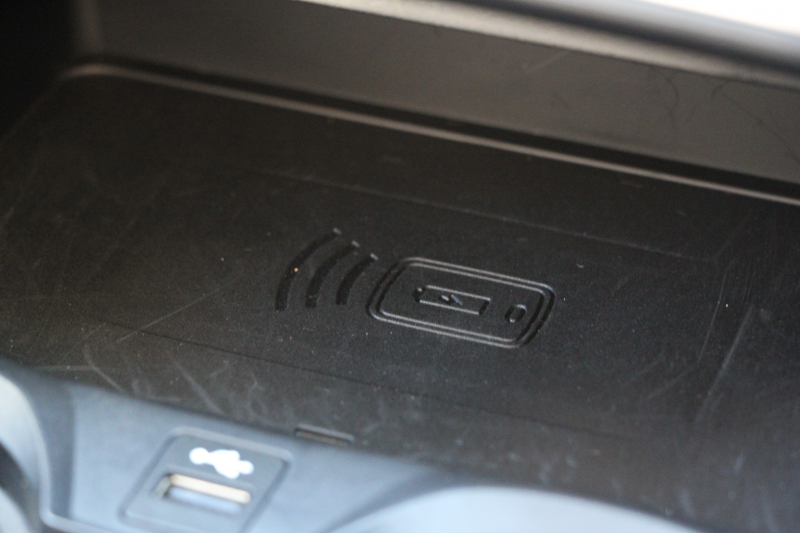 BMW 3シリーズ 320i ﾋﾟｭｱｴﾚｶﾞﾝｽ 首都圏100台限定車 ｳﾞｧｰﾈｽｶﾓｶﾚｻﾞｰ ｼｰﾄﾋｰﾀｰ ﾗﾝﾊﾞｰｻﾎﾟｰﾄ ﾌﾟﾗｽP ｺﾝﾌｫｰﾄP ｽﾃｱﾘﾝｸﾞｻﾎﾟｰﾄ 追従ACC BMWﾗｲﾌﾞｺｯｸﾋﾟｯﾄﾀｯﾁﾊﾟﾈﾙ対応HDDﾅﾋﾞ360度ｶﾒﾗ ﾜｲﾔﾚｽ充電 LEDﾍｯﾄﾞﾗｲﾄ ｵｰﾄﾊｲﾋﾞｰﾑ 電動ﾄﾗﾝｸ 2年保証