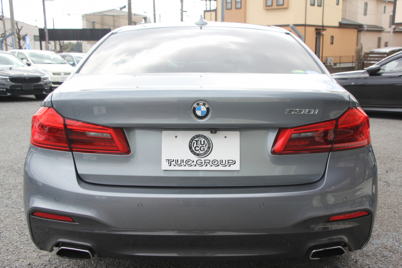 BMW 5シリーズ 530i Mｽﾎﾟｰﾂ 高出力 252馬力 1ｵｰﾅ ｱｲﾎﾞﾘｰﾚｻﾞｰ 全席ﾋｰﾀｰ HUD Mｽﾎﾟｰﾂﾌﾞﾚｰｷ 追従ACC ｽﾃｱﾘﾝｸﾞｻﾎﾟｰﾄ LEDﾍｯﾄﾞﾗｲﾄ ﾊｲﾋﾞｰﾑｱｼｽﾄ ﾀｯﾁ画面HDDﾅﾋﾞTV 360度ｶﾒﾗ Pｱｼｽﾄﾌﾟﾗｽ 電動ﾄﾗﾝｸ 専用ｴｱﾛ ﾊﾟﾄﾞﾙｼﾌﾄ 19AW 2年保証