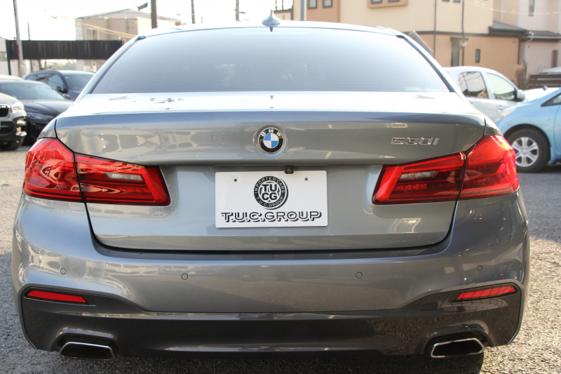 BMW 5シリーズ 530i Mｽﾎﾟｰﾂ 高出力 252馬力 1ｵｰﾅ ｱｲﾎﾞﾘｰﾚｻﾞｰ 全席ﾋｰﾀｰ HUD Mｽﾎﾟｰﾂﾌﾞﾚｰｷ 追従ACC ｽﾃｱﾘﾝｸﾞｻﾎﾟｰﾄ LEDﾍｯﾄﾞﾗｲﾄ ﾊｲﾋﾞｰﾑｱｼｽﾄ ﾀｯﾁ画面HDDﾅﾋﾞTV 360度ｶﾒﾗ Pｱｼｽﾄﾌﾟﾗｽ 電動ﾄﾗﾝｸ 専用ｴｱﾛ ﾊﾟﾄﾞﾙｼﾌﾄ 19AW 2年保証