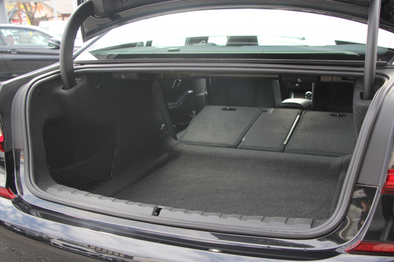 BMW 3シリーズ 320i Mｽﾎﾟｰﾂ ﾃﾞﾋﾞｭｰP ｺﾝﾌｫｰﾄP ﾋｰﾀｰ黒革 ﾌﾞﾙｰｽﾃｯﾁ  HUD 19AW 追従ACC ｽﾃｱﾘﾝｸﾞｻﾎﾟｰﾄ LEDﾍｯﾄﾞﾗｲﾄ ｵｰﾄﾊｲﾋﾞｰﾑ 電動ﾄﾗﾝｸ ｱｯﾌﾟﾙｶｰﾌﾟﾚｲ ﾀｯﾁ画面HDDﾅﾋﾞﾜｲﾔﾚｽ充電 Hi-fiｽﾋﾟｰｶｰ Pｱｼｽﾄ 専用ｴｱﾛ 2年保証