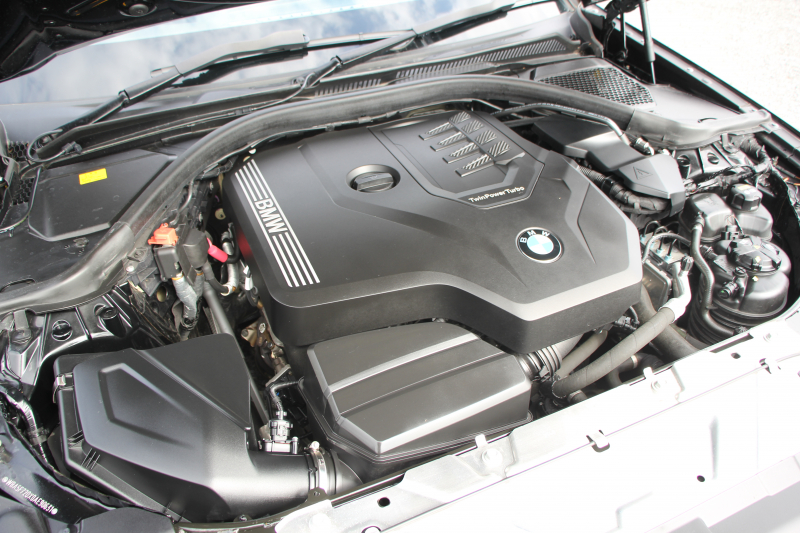 BMW 3シリーズ 320i Mｽﾎﾟｰﾂ ﾃﾞﾋﾞｭｰP ｺﾝﾌｫｰﾄP ﾋｰﾀｰ黒革 ﾌﾞﾙｰｽﾃｯﾁ  HUD 19AW 追従ACC ｽﾃｱﾘﾝｸﾞｻﾎﾟｰﾄ LEDﾍｯﾄﾞﾗｲﾄ ｵｰﾄﾊｲﾋﾞｰﾑ 電動ﾄﾗﾝｸ ｱｯﾌﾟﾙｶｰﾌﾟﾚｲ ﾀｯﾁ画面HDDﾅﾋﾞﾜｲﾔﾚｽ充電 Hi-fiｽﾋﾟｰｶｰ Pｱｼｽﾄ 専用ｴｱﾛ 2年保証