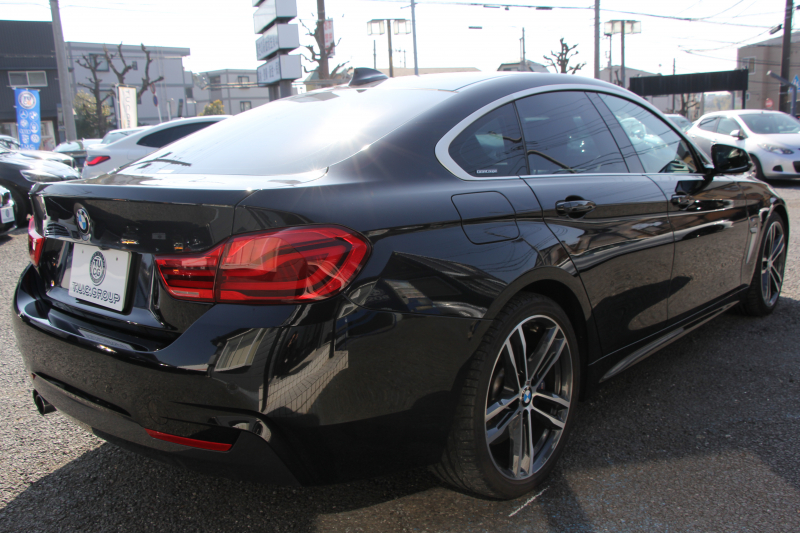 BMW 4シリーズ 420i ｸﾞﾗﾝｸｰﾍﾟｲﾝｽﾀｲﾙｽﾎﾟｰﾂ 300台限定車 後期ﾓﾃﾞﾙ ﾋｰﾀｰ黒革 ｱﾀﾞﾌﾟﾃｨﾌﾞMｻｽ 19AW Mspﾌﾞﾚｰｷ HUD 追従ACC 液晶ﾒｰﾀｰ LEDﾍｯﾄﾞﾗｲﾄ&LEDﾃｰﾙ ﾀｯﾁ画面HDDﾅﾋﾞﾌﾙｾｸﾞTV 電動ﾄﾗﾝｸ 衝突軽減ﾌﾞﾚｰｷ 2年保証