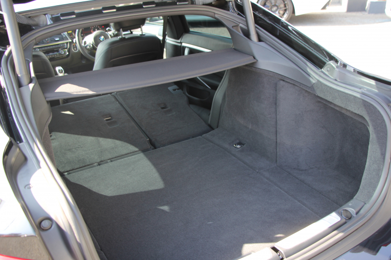 BMW 4シリーズ 420i ｸﾞﾗﾝｸｰﾍﾟｲﾝｽﾀｲﾙｽﾎﾟｰﾂ 300台限定車 後期ﾓﾃﾞﾙ ﾋｰﾀｰ黒革 ｱﾀﾞﾌﾟﾃｨﾌﾞMｻｽ 19AW Mspﾌﾞﾚｰｷ HUD 追従ACC 液晶ﾒｰﾀｰ LEDﾍｯﾄﾞﾗｲﾄ&LEDﾃｰﾙ ﾀｯﾁ画面HDDﾅﾋﾞﾌﾙｾｸﾞTV 電動ﾄﾗﾝｸ 衝突軽減ﾌﾞﾚｰｷ 2年保証