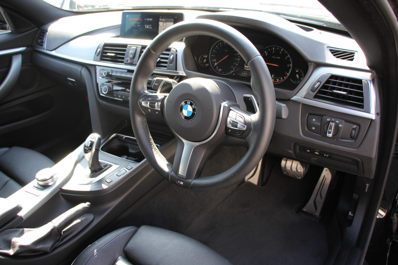 BMW 4シリーズ 420i ｸﾞﾗﾝｸｰﾍﾟｲﾝｽﾀｲﾙｽﾎﾟｰﾂ 300台限定車 後期ﾓﾃﾞﾙ ﾋｰﾀｰ黒革 ｱﾀﾞﾌﾟﾃｨﾌﾞMｻｽ 19AW Mspﾌﾞﾚｰｷ HUD 追従ACC 液晶ﾒｰﾀｰ LEDﾍｯﾄﾞﾗｲﾄ&LEDﾃｰﾙ ﾀｯﾁ画面HDDﾅﾋﾞﾌﾙｾｸﾞTV 電動ﾄﾗﾝｸ 衝突軽減ﾌﾞﾚｰｷ 2年保証