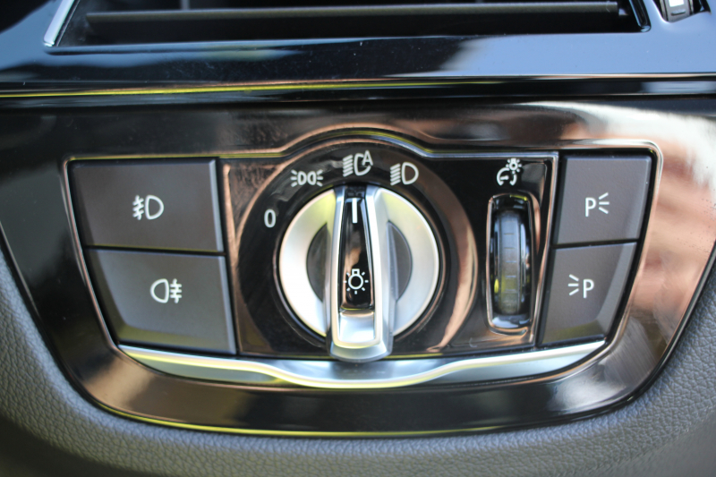 BMW 5シリーズ 523d ﾂｰﾘﾝｸﾞMｽﾎﾟｰﾂ ﾊｲﾗｲﾝ 変更後ﾓﾃﾞﾙ 新液晶ﾒｰﾀｰ 全席ﾋｰﾀｰ黒革 HUD LEDﾍｯﾄﾞﾗｲﾄ 追従ACC ｽﾃｱﾘﾝｸﾞｻﾎﾟｰﾄ ｵｰﾄﾊｲﾋﾞｰﾑ ﾀｯﾁ画面HDDﾅﾋﾞTV 360度ｶﾒﾗ 電動ﾘｱｹﾞｰﾄ 専用ｴｱﾛ 19AW 2年保証