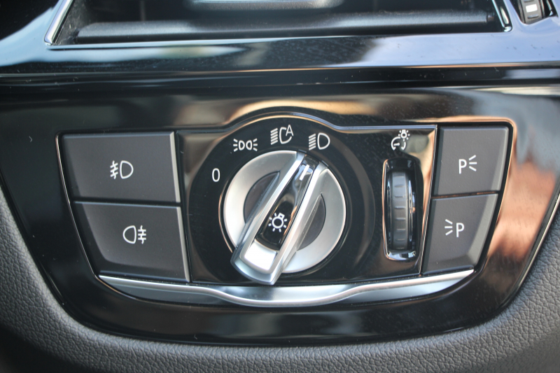 BMW 5シリーズ 523i Mｽﾎﾟｰﾂ ﾊｲﾗｲﾝ ｻﾝﾙｰﾌ 全席ﾋｰﾀｰ黒革 HUD ｼﾞｪｽﾁｬｰｺﾝﾄﾛｰﾙ ﾜｲﾔﾚｽ充電 追従ACC ｽﾃｱﾘﾝｸﾞｻﾎﾟｰﾄ ﾀｯﾁ画面HDDﾅﾋﾞTV LEDﾍｯﾄﾞﾗｲﾄ ｵｰﾄﾊｲﾋﾞｰﾑ 360度ｶﾒﾗ 19AW 電動ﾄﾗﾝｸ 専用ｴｱﾛ ﾊﾟﾄﾞﾙｼﾌﾄ 2年保証