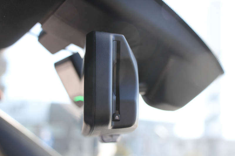 BMW 2シリーズ M235i Xdrive ｸﾞﾗﾝｸｰﾍﾟﾃﾞﾋﾞｭｰ&ｾﾚｸﾄP 306馬力 4WD ｼｰﾄﾋｰﾀｰ Mｽﾎﾟｰﾂｼｰﾄ Mｼｰﾄﾍﾞﾙﾄ ｱﾀﾞﾌﾟﾃｨﾌﾞｻｽ 追従ACC LEDﾍｯﾄﾞﾗｲﾄ 専用18AW Mspﾌﾞﾚｰｷ Applecarplay ﾀｯﾁ画面HDDﾅﾋﾞPｱｼｽﾄ ﾜｲﾔﾚｽ充電 2年保証