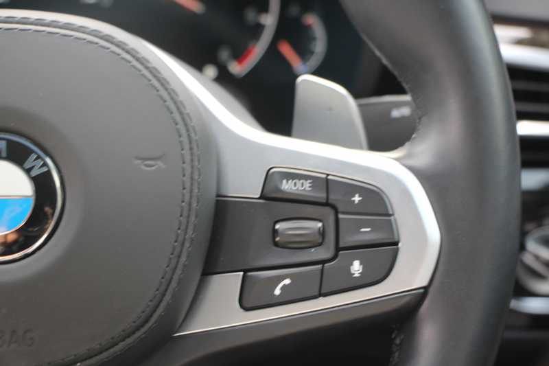 BMW 5シリーズ 523d Mｽﾎﾟｰﾂ ﾊｲﾗｲﾝ 変更後ﾓﾃﾞﾙ 新液晶ﾒｰﾀｰ 全席ﾋｰﾀｰ黒革 HUD LEDﾍｯﾄﾞﾗｲﾄ 追従ACC ｽﾃｱﾘﾝｸﾞｻﾎﾟｰﾄ ｵｰﾄﾊｲﾋﾞｰﾑ ﾀｯﾁ画面HDDﾅﾋﾞﾌﾙｾｸﾞTV 360度ｶﾒﾗ 電動ﾄﾗﾝｸ 専用ｴｱﾛ 19AW ﾊﾟﾄﾞﾙｼﾌﾄ ｱﾝﾋﾞｴﾝﾄﾗｲﾄ 2年保証