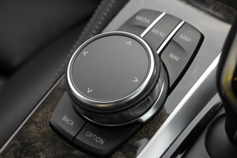 BMW 5シリーズ 523d Mｽﾎﾟｰﾂ ﾊｲﾗｲﾝ 変更後ﾓﾃﾞﾙ 新液晶ﾒｰﾀｰ 全席ﾋｰﾀｰ黒革 HUD LEDﾍｯﾄﾞﾗｲﾄ 追従ACC ｽﾃｱﾘﾝｸﾞｻﾎﾟｰﾄ ｵｰﾄﾊｲﾋﾞｰﾑ ﾀｯﾁ画面HDDﾅﾋﾞﾌﾙｾｸﾞTV 360度ｶﾒﾗ 電動ﾄﾗﾝｸ 専用ｴｱﾛ 19AW ﾊﾟﾄﾞﾙｼﾌﾄ ｱﾝﾋﾞｴﾝﾄﾗｲﾄ 2年保証