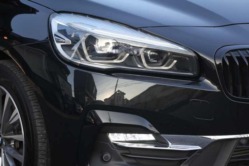 BMW 2シリーズ 218d ｸﾞﾗﾝﾂｱﾗｰ ﾗｸﾞｼﾞｭｱﾘｰ 後期 ﾌｪｲｽﾘﾌﾄ後 3列7人乗 1ｵｰﾅ ADｱｸﾃｨﾌﾞｾｰﾌﾃｨ&ｺﾝﾌｫｰﾄP 追従ACC HUD ﾋｰﾀｰ黒革 電動ﾄﾗﾝｸ ﾌﾘｯﾌﾟﾀﾞｳﾝﾓﾆﾀｰ ﾌﾙｾｸﾞTV LEDﾍｯﾄﾞﾗｲﾄ ﾀｯﾁ画面HDDﾅﾋﾞﾊﾟｰｷﾝｸﾞｱｼｽﾄ 2年保証