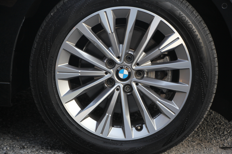 BMW 2シリーズ 218d ｸﾞﾗﾝﾂｱﾗｰ ﾗｸﾞｼﾞｭｱﾘｰ 後期 ﾌｪｲｽﾘﾌﾄ後 3列7人乗 1ｵｰﾅ ADｱｸﾃｨﾌﾞｾｰﾌﾃｨ&ｺﾝﾌｫｰﾄP 追従ACC HUD ﾋｰﾀｰ黒革 電動ﾄﾗﾝｸ ﾌﾘｯﾌﾟﾀﾞｳﾝﾓﾆﾀｰ ﾌﾙｾｸﾞTV LEDﾍｯﾄﾞﾗｲﾄ ﾀｯﾁ画面HDDﾅﾋﾞﾊﾟｰｷﾝｸﾞｱｼｽﾄ 2年保証