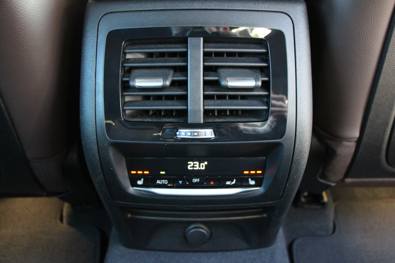 BMW X3 M40d ｾﾚｸﾄP 326馬力 3.0Lﾃﾞｨｰｾﾞﾙﾀｰﾎﾞﾊﾟﾉﾗﾏｻﾝﾙｰﾌ 全ﾋｰﾀｰ茶革 ﾍﾞﾝﾁﾚｰｼｮﾝ ﾘｱｼｰﾄ可倒調整 ﾊｰﾏﾝｶｰﾄﾞﾝ HUD 専用21AW Mｽﾎﾟｰﾂﾃﾞﾌ&ﾌﾞﾚｰｷ 追従ACC ｽﾃｱﾘﾝｸﾞｻﾎﾟｰﾄ ﾀｯﾁ画面HDDﾅﾋﾞTV 360度ｶﾒﾗ 電動ﾄﾗﾝｸ 2年保証