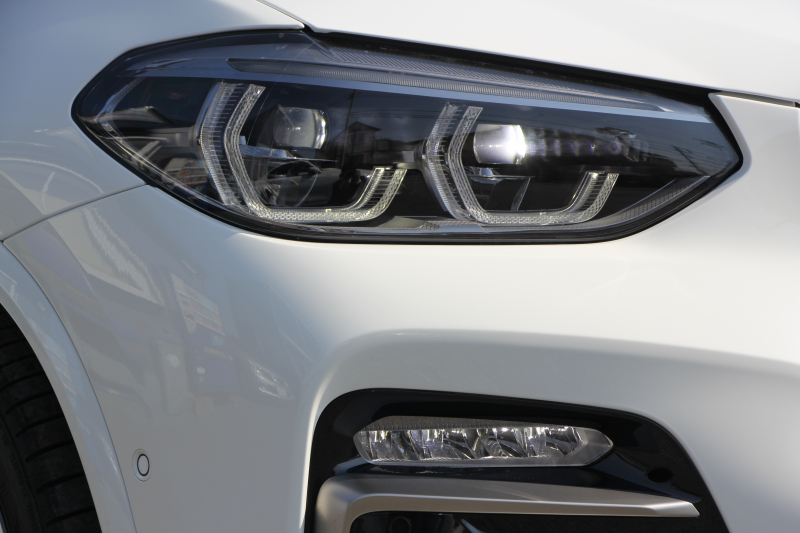 BMW X3 M40d ｾﾚｸﾄP 326馬力 3.0Lﾃﾞｨｰｾﾞﾙﾀｰﾎﾞﾊﾟﾉﾗﾏｻﾝﾙｰﾌ 全ﾋｰﾀｰ茶革 ﾍﾞﾝﾁﾚｰｼｮﾝ ﾘｱｼｰﾄ可倒調整 ﾊｰﾏﾝｶｰﾄﾞﾝ HUD 専用21AW Mｽﾎﾟｰﾂﾃﾞﾌ&ﾌﾞﾚｰｷ 追従ACC ｽﾃｱﾘﾝｸﾞｻﾎﾟｰﾄ ﾀｯﾁ画面HDDﾅﾋﾞTV 360度ｶﾒﾗ 電動ﾄﾗﾝｸ 2年保証