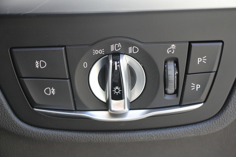 BMW X3 M40d ｾﾚｸﾄP 326馬力 3.0Lﾃﾞｨｰｾﾞﾙﾀｰﾎﾞﾊﾟﾉﾗﾏｻﾝﾙｰﾌ 全ﾋｰﾀｰ茶革 ﾍﾞﾝﾁﾚｰｼｮﾝ ﾘｱｼｰﾄ可倒調整 ﾊｰﾏﾝｶｰﾄﾞﾝ HUD 専用21AW Mｽﾎﾟｰﾂﾃﾞﾌ&ﾌﾞﾚｰｷ 追従ACC ｽﾃｱﾘﾝｸﾞｻﾎﾟｰﾄ ﾀｯﾁ画面HDDﾅﾋﾞTV 360度ｶﾒﾗ 電動ﾄﾗﾝｸ 2年保証