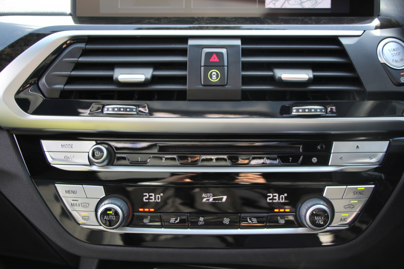 BMW X3 M40d ｾﾚｸﾄP 326馬力 3.0Lﾃﾞｨｰｾﾞﾙﾀｰﾎﾞﾊﾟﾉﾗﾏｻﾝﾙｰﾌ 全席ﾋｰﾀｰ黒革 ﾊｰﾏﾝｶｰﾄﾞﾝｻﾗｳﾝﾄﾞ3Ddesignｶｰﾎﾞﾝｽﾎﾟｲﾗｰ HUD 専用21AW Mｽﾎﾟｰﾂﾃﾞﾌ&ﾌﾞﾚｰｷ 追従ACC ｽﾃｱﾘﾝｸﾞｻﾎﾟｰﾄ ﾀｯﾁ画面HDDﾅﾋﾞTV 360度ｶﾒﾗ 電動ﾄﾗﾝｸ 2年保証