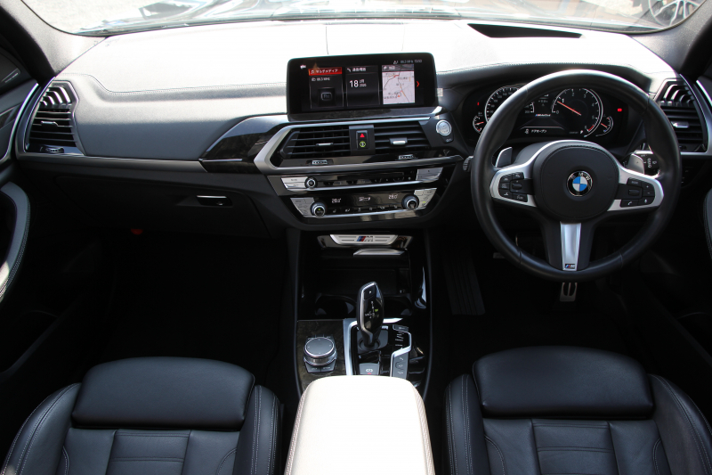 BMW X3 M40d ｾﾚｸﾄP 326馬力 3.0Lﾃﾞｨｰｾﾞﾙﾀｰﾎﾞﾊﾟﾉﾗﾏｻﾝﾙｰﾌ 全席ﾋｰﾀｰ黒革 ﾊｰﾏﾝｶｰﾄﾞﾝｻﾗｳﾝﾄﾞ3Ddesignｶｰﾎﾞﾝｽﾎﾟｲﾗｰ HUD 専用21AW Mｽﾎﾟｰﾂﾃﾞﾌ&ﾌﾞﾚｰｷ 追従ACC ｽﾃｱﾘﾝｸﾞｻﾎﾟｰﾄ ﾀｯﾁ画面HDDﾅﾋﾞTV 360度ｶﾒﾗ 電動ﾄﾗﾝｸ 2年保証