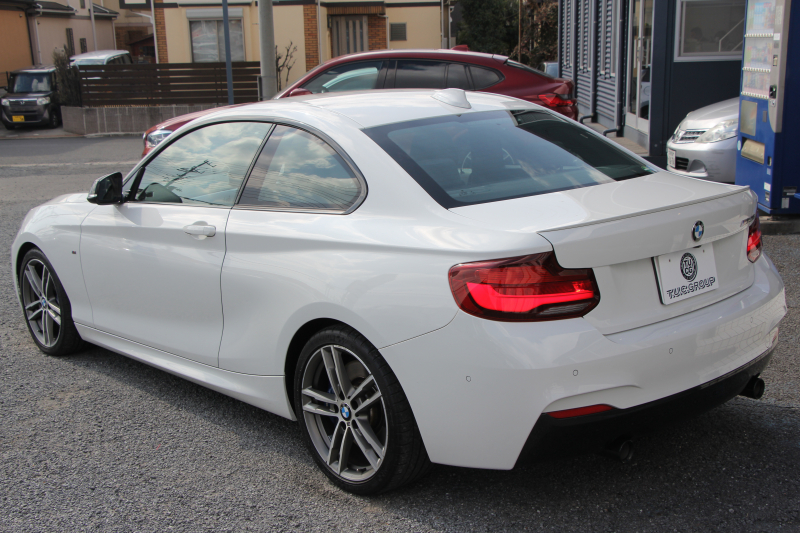 BMW 2シリーズ M240i ｸｰﾍﾟ後期 変更後ﾓﾃﾞﾙ 1ｵｰﾅ 追従ACC B58新ｴﾝｼﾞﾝ 直6ﾀｰﾎﾞ340馬力 LEDﾍｯﾄﾞﾗｲﾄ LEDﾃｰﾙ ｱﾀﾞﾌﾟﾃｨﾌﾞMｻｽ 専用ﾌﾞﾚｰｷ ﾀｯﾁ画面HDDﾅﾋﾞPｱｼｽﾄ ﾊﾟﾄﾞﾙｼﾌﾄ 8速AT 衝突軽減ﾌﾞﾚｰｷ ｼｰﾄﾋｰﾀｰ ｾﾘｳﾑｸﾞﾚｰ18AW&ｸﾞﾘﾙ 2年保証