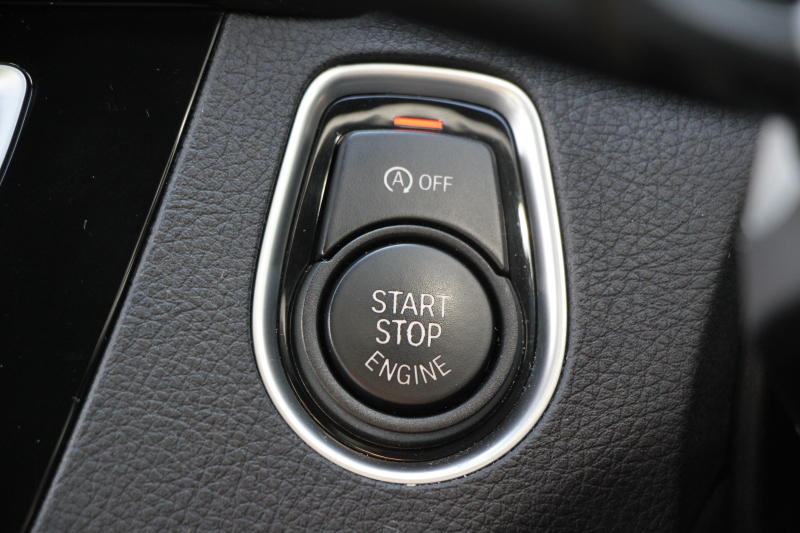 BMW 2シリーズ M240i ｸｰﾍﾟ後期 変更後ﾓﾃﾞﾙ 1ｵｰﾅ 追従ACC B58新ｴﾝｼﾞﾝ 直6ﾀｰﾎﾞ340馬力 LEDﾍｯﾄﾞﾗｲﾄ LEDﾃｰﾙ ｱﾀﾞﾌﾟﾃｨﾌﾞMｻｽ 専用ﾌﾞﾚｰｷ ﾀｯﾁ画面HDDﾅﾋﾞPｱｼｽﾄ ﾊﾟﾄﾞﾙｼﾌﾄ 8速AT 衝突軽減ﾌﾞﾚｰｷ ｼｰﾄﾋｰﾀｰ ｾﾘｳﾑｸﾞﾚｰ18AW&ｸﾞﾘﾙ 2年保証