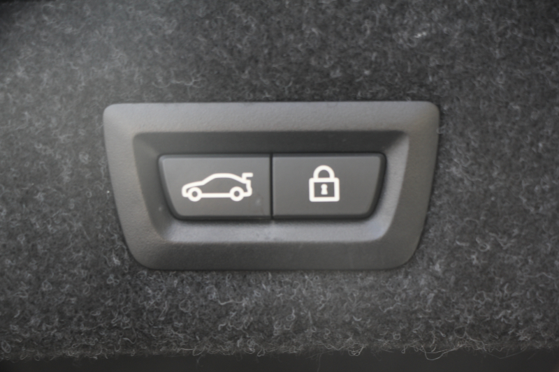 BMW 5シリーズ 540i Mｽﾎﾟｰﾂ ｾﾚｸﾄP indiviｶﾗｰ 1ｵｰﾅ 後輪駆動 直6ﾀｰﾎﾞ340馬力 ｻﾝﾙｰﾌ 全席ﾋｰﾀｰ黒革 ﾊｰﾏﾝｶｰﾄﾞﾝｻｳﾝﾄﾞ4ｿﾞｰﾝｴｱｺﾝ 液晶ﾒｰﾀｰ HUD 追従ACC LEDﾍｯﾄﾞﾗｲﾄ ﾀｯﾁ画面ﾅﾋﾞﾌﾙｾｸﾞTV ｱﾀﾞﾌﾟﾃｨﾌﾞｻｽ Mspﾌﾞﾚｰｷ 19AW 2年保証