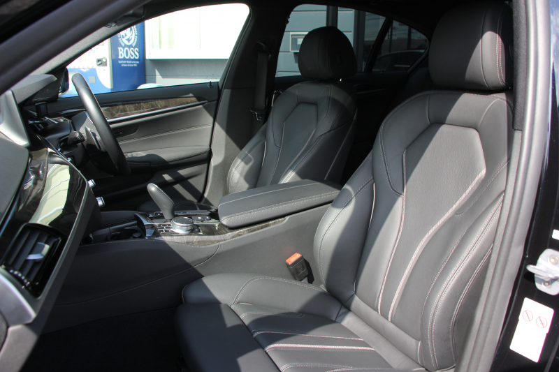 BMW 5シリーズ 540i Mｽﾎﾟｰﾂ ｾﾚｸﾄP indiviｶﾗｰ 1ｵｰﾅ 後輪駆動 直6ﾀｰﾎﾞ340馬力 ｻﾝﾙｰﾌ 全席ﾋｰﾀｰ黒革 ﾊｰﾏﾝｶｰﾄﾞﾝｻｳﾝﾄﾞ4ｿﾞｰﾝｴｱｺﾝ 液晶ﾒｰﾀｰ HUD 追従ACC LEDﾍｯﾄﾞﾗｲﾄ ﾀｯﾁ画面ﾅﾋﾞﾌﾙｾｸﾞTV ｱﾀﾞﾌﾟﾃｨﾌﾞｻｽ Mspﾌﾞﾚｰｷ 19AW 2年保証