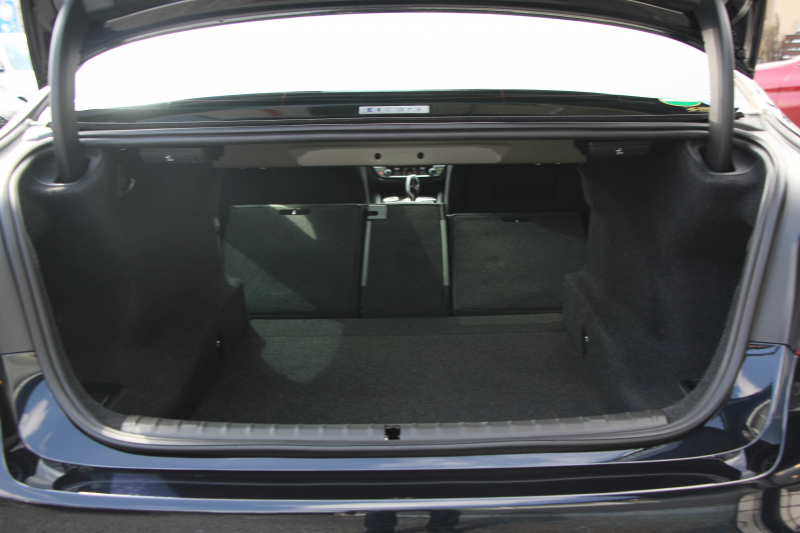 BMW 5シリーズ 540i Mｽﾎﾟｰﾂ ｾﾚｸﾄP indiviｶﾗｰ 1ｵｰﾅ 後輪駆動 直6ﾀｰﾎﾞ340馬力 ｻﾝﾙｰﾌ 全席ﾋｰﾀｰ黒革 ﾊｰﾏﾝｶｰﾄﾞﾝｻｳﾝﾄﾞ4ｿﾞｰﾝｴｱｺﾝ 液晶ﾒｰﾀｰ HUD 追従ACC LEDﾍｯﾄﾞﾗｲﾄ ﾀｯﾁ画面ﾅﾋﾞﾌﾙｾｸﾞTV ｱﾀﾞﾌﾟﾃｨﾌﾞｻｽ Mspﾌﾞﾚｰｷ 19AW 2年保証