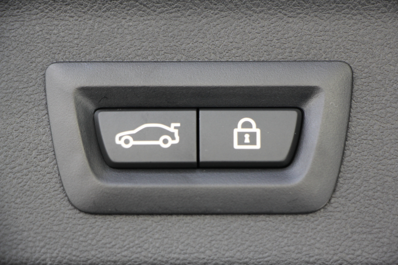 BMW X3 M40i ｾﾚｸﾄP ﾌｧｽﾄﾄﾗｯｸP 387馬力 直6ﾀｰﾎﾞﾊﾟﾉﾗﾏｻﾝﾙｰﾌ ﾊｰﾏﾝｶｰﾄﾞﾝｻｳﾝﾄﾞﾋｰﾀｰ黒革 Mｽﾎﾟｰﾂｼｰﾄ ｱﾀﾞﾌﾟﾃｨﾌﾞMｻｽ individual21AW BMWﾗｲﾌﾞｺｯｸﾋﾟｯﾄﾞﾘｱｼｰﾄ可倒調整 360度ｶﾒﾗ ﾀｯﾁ画面HDDﾅﾋﾞTV ｱｯﾌﾟﾙｶｰﾌﾟﾚｲ 2年保証