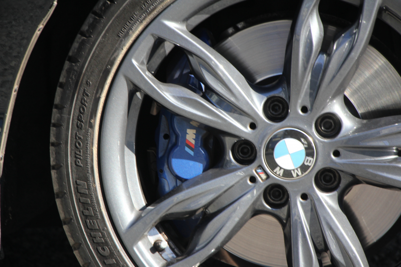 BMW 1シリーズ M140i ｴﾃﾞｨｼｮﾝｼｬﾄﾞｰ 後期 340馬力 直6ﾀｰﾎﾞ後輪駆動最終 ﾋｰﾀｰ黒革 LEDﾍｯﾄﾞﾗｲﾄ ｱﾀﾞﾌﾟﾃｨﾌﾞMｻｽ 専用ﾌﾞﾚｰｷ 18AW ﾀｯﾁ画面HDDﾅﾋﾞPｱｼｽﾄ 衝突軽減ﾌﾞﾚｰｷ 車線逸脱警告 歩行者警告 ﾌﾞﾚｰｷ付ｸﾙｺﾝ 2年保証