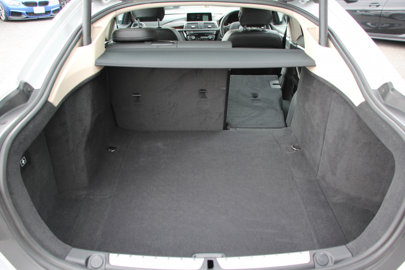 BMW 4シリーズ 420i ｸﾞﾗﾝｸｰﾍﾟﾗｸﾞｼﾞｭｱﾘｰ 後期 真珠色 ﾋｰﾀｰ黒革 液晶ﾒｰﾀｰ LEDﾍｯﾄﾞﾗｲﾄ&ﾃｰﾙ 追従ACC ﾚｰﾝﾁｪﾝｼﾞ警告 ﾌﾙｾｸﾞTV HDDﾅﾋﾞｸﾛｰﾑﾗｲﾝｴｸｽﾃﾘｱ 電動ﾄﾗﾝｸ 衝突軽減ﾌﾞﾚｰｷ 車線逸脱警告 歩行者警告 2年保証