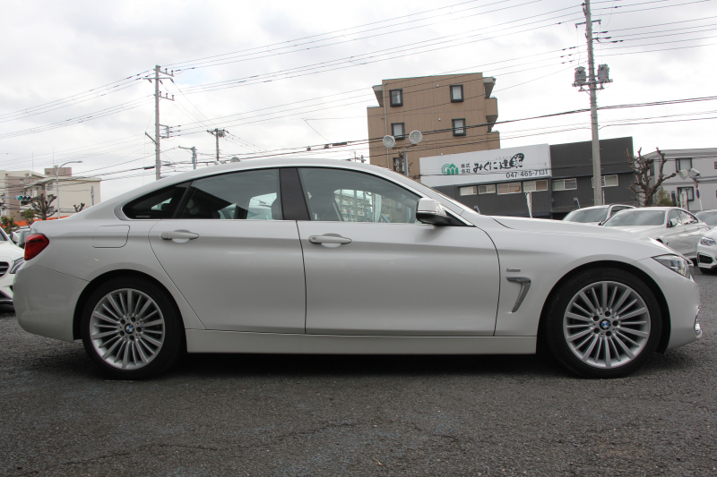BMW 4シリーズ 420i ｸﾞﾗﾝｸｰﾍﾟﾗｸﾞｼﾞｭｱﾘｰ 後期 真珠色 ﾋｰﾀｰ黒革 液晶ﾒｰﾀｰ LEDﾍｯﾄﾞﾗｲﾄ&ﾃｰﾙ 追従ACC ﾚｰﾝﾁｪﾝｼﾞ警告 ﾌﾙｾｸﾞTV HDDﾅﾋﾞｸﾛｰﾑﾗｲﾝｴｸｽﾃﾘｱ 電動ﾄﾗﾝｸ 衝突軽減ﾌﾞﾚｰｷ 車線逸脱警告 歩行者警告 2年保証