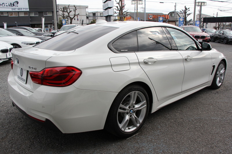 BMW 4シリーズ 420i ｸﾞﾗﾝｸｰﾍﾟMｽﾎﾟｰﾂ 後期 ﾌｪｲｽﾘﾌﾄ後 ｼｰﾄﾋｰﾀｰ 追従ACC LEDﾍｯﾄﾞﾗｲﾄ&ﾃｰﾙ&ﾌｫｸﾞﾀｯﾁ画面HDDﾅﾋﾞTV Bｶﾒﾗ 電動ﾄﾗﾝｸ ｽﾏｰﾄｷｰ 液晶ﾒｰﾀｰ Hi-fiｽﾋﾟｰｶｰ 衝突軽減ﾌﾞﾚｰｷ 車線逸脱警告 歩行者警告 18AW 2年保証