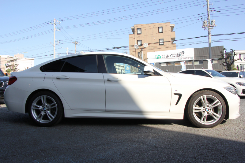 BMW 4シリーズ 420i ｸﾞﾗﾝｸｰﾍﾟMｽﾎﾟｰﾂ 後期 ﾌｪｲｽﾘﾌﾄ後 ｼｰﾄﾋｰﾀｰ 追従ACC LEDﾍｯﾄﾞﾗｲﾄ&ﾃｰﾙ&ﾌｫｸﾞﾀｯﾁ画面HDDﾅﾋﾞTV Bｶﾒﾗ 電動ﾄﾗﾝｸ ｽﾏｰﾄｷｰ 液晶ﾒｰﾀｰ Hi-fiｽﾋﾟｰｶｰ 衝突軽減ﾌﾞﾚｰｷ 車線逸脱警告 歩行者警告 18AW 2年保証