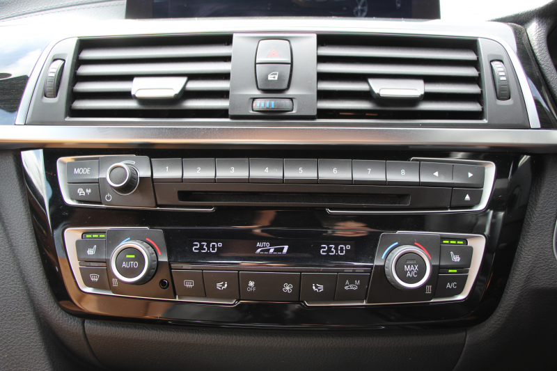 BMW 4シリーズ 420i ｸﾞﾗﾝｸｰﾍﾟMｽﾎﾟｰﾂ 後期 ｺﾆｬｯｸﾚｻﾞｰ ｼｰﾄﾋｰﾀｰ 追従ACC ﾚｰﾝﾁｪﾝｼﾞ警告 LEDﾍｯﾄﾞﾗｲﾄ&ﾃｰﾙ ﾀｯﾁ画面HDDﾅﾋﾞﾌﾙｾｸﾞTV 液晶ﾒｰﾀｰ 衝突軽減ﾌﾞﾚｰｷ 車線逸脱警告 歩行者警告 Bｶﾒﾗ ﾊﾟﾄﾞﾙｼﾌﾄ ｽﾏｰﾄｷｰ 電動ﾄﾗﾝｸ 2年保証