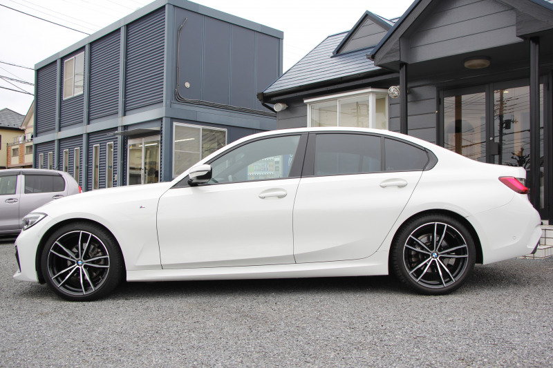 BMW 3シリーズ 320i Mｽﾎﾟｰﾂ ｺﾝﾌｫｰﾄP ｼｰﾄﾋｰﾀｰ ｵﾌﾟｼｮﾝ19AW 追従ACC ｽﾃｱﾘﾝｸﾞｻﾎﾟｰﾄ BMWﾗｲﾌﾞｺｯｸﾋﾟｯﾄﾞLEDﾍｯﾄﾞﾗｲﾄ ｵｰﾄﾊｲﾋﾞｰﾑ ﾜｲﾔﾚｽ充電 ﾊｰﾌﾚｻﾞｰ電動ｼｰﾄ 電動ﾄﾗﾝｸ 3ｿﾞｰﾝｴｱｺﾝ ｱｯﾌﾟﾙｶｰﾌﾟﾚｲ ﾀｯﾁ画面HDDﾅﾋﾞ2年保証