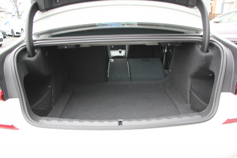 BMW 3シリーズ 320i Mｽﾎﾟｰﾂ ｺﾝﾌｫｰﾄP ｼｰﾄﾋｰﾀｰ ｵﾌﾟｼｮﾝ19AW 追従ACC ｽﾃｱﾘﾝｸﾞｻﾎﾟｰﾄ BMWﾗｲﾌﾞｺｯｸﾋﾟｯﾄﾞLEDﾍｯﾄﾞﾗｲﾄ ｵｰﾄﾊｲﾋﾞｰﾑ ﾜｲﾔﾚｽ充電 ﾊｰﾌﾚｻﾞｰ電動ｼｰﾄ 電動ﾄﾗﾝｸ 3ｿﾞｰﾝｴｱｺﾝ ｱｯﾌﾟﾙｶｰﾌﾟﾚｲ ﾀｯﾁ画面HDDﾅﾋﾞ2年保証