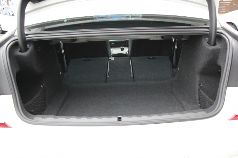 BMW 3シリーズ 320i Mｽﾎﾟｰﾂ ｺﾝﾌｫｰﾄP ｼｰﾄﾋｰﾀｰ ｵﾌﾟｼｮﾝ19AW 追従ACC ｽﾃｱﾘﾝｸﾞｻﾎﾟｰﾄ BMWﾗｲﾌﾞｺｯｸﾋﾟｯﾄﾞLEDﾍｯﾄﾞﾗｲﾄ ｵｰﾄﾊｲﾋﾞｰﾑ ﾜｲﾔﾚｽ充電 ﾊｰﾌﾚｻﾞｰ電動ｼｰﾄ 電動ﾄﾗﾝｸ 3ｿﾞｰﾝｴｱｺﾝ ｱｯﾌﾟﾙｶｰﾌﾟﾚｲ ﾀｯﾁ画面HDDﾅﾋﾞ2年保証