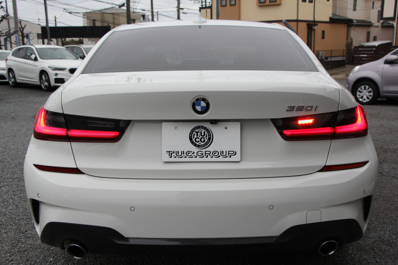 BMW 3シリーズ 320i Mｽﾎﾟｰﾂ ｺﾝﾌｫｰﾄP ｼｰﾄﾋｰﾀｰ ｵﾌﾟｼｮﾝ19AW 追従ACC ｽﾃｱﾘﾝｸﾞｻﾎﾟｰﾄ BMWﾗｲﾌﾞｺｯｸﾋﾟｯﾄﾞLEDﾍｯﾄﾞﾗｲﾄ ｵｰﾄﾊｲﾋﾞｰﾑ ﾜｲﾔﾚｽ充電 ﾊｰﾌﾚｻﾞｰ電動ｼｰﾄ 電動ﾄﾗﾝｸ 3ｿﾞｰﾝｴｱｺﾝ ｱｯﾌﾟﾙｶｰﾌﾟﾚｲ ﾀｯﾁ画面HDDﾅﾋﾞ2年保証