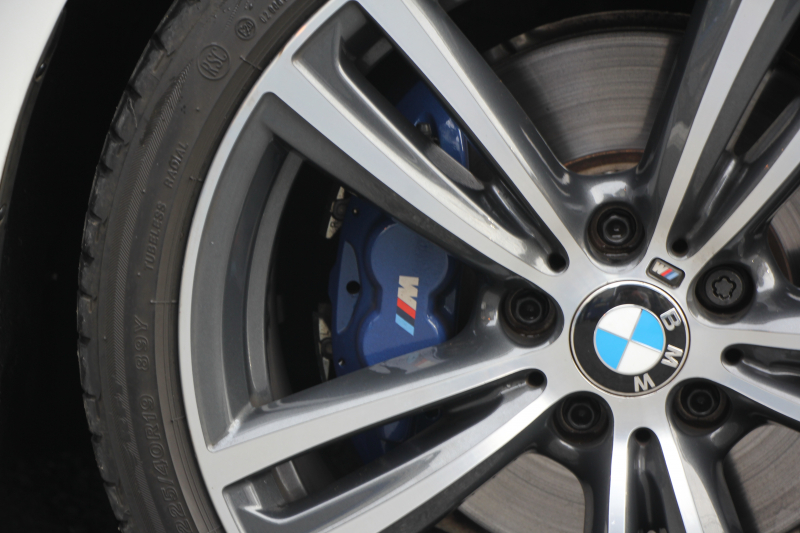 BMW 3シリーズ 320i Mｽﾎﾟｰﾂ ﾌｧｽﾄﾄﾗｯｸP 後期 8A新ｴﾝｼﾞﾝ ｱﾀﾞﾌﾟﾃｨﾌﾞMｻｽ Mｽﾎﾟｰﾂﾌﾞﾚｰｷ 19AW LEDﾍｯﾄﾞﾗｲﾄ&ﾃｰﾙ 追従ACC ﾚｰﾝﾁｪﾝｼﾞ警告 衝突軽減ﾌﾞﾚｰｷ 車線逸脱警告 歩行者警告 HDDﾅﾋﾞBluetooth接続 専用ｴｱﾛ ﾊﾟﾄﾞﾙｼﾌﾄ 2年保証