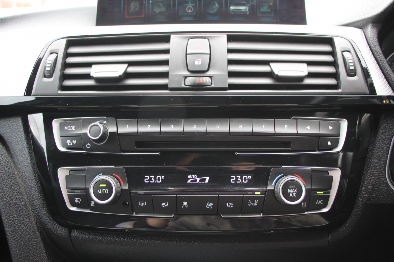 BMW 3シリーズ 320i Mｽﾎﾟｰﾂ ﾌｧｽﾄﾄﾗｯｸP 後期 8A新ｴﾝｼﾞﾝ ｱﾀﾞﾌﾟﾃｨﾌﾞMｻｽ Mｽﾎﾟｰﾂﾌﾞﾚｰｷ 19AW LEDﾍｯﾄﾞﾗｲﾄ&ﾃｰﾙ 追従ACC ﾚｰﾝﾁｪﾝｼﾞ警告 衝突軽減ﾌﾞﾚｰｷ 車線逸脱警告 歩行者警告 HDDﾅﾋﾞBluetooth接続 専用ｴｱﾛ ﾊﾟﾄﾞﾙｼﾌﾄ 2年保証