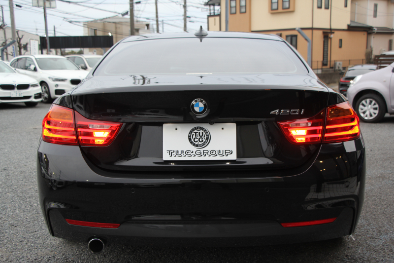 BMW 4シリーズ 420i ｸｰﾍﾟMｽﾎﾟｰﾂ 追従ACC 衝突軽減ﾌﾞﾚｰｷ 車線逸脱警告 歩行者警告 ｵﾌﾟｼｮﾝ19AW 専用ｴｱﾛ ﾌﾞﾗｯｸｷﾄﾞﾆｰｸﾞﾘﾙ ﾀｯﾁﾊﾟｯﾄﾞ対応HDDﾅﾋﾞｹﾞｰｼｮﾝBluetooth接続 ｽﾏｰﾄｷｰ ﾊﾟﾄﾞﾙｼﾌﾄ ﾐﾗｰETC2.0 直噴ﾀｰﾎﾞ8速AT 2年保証