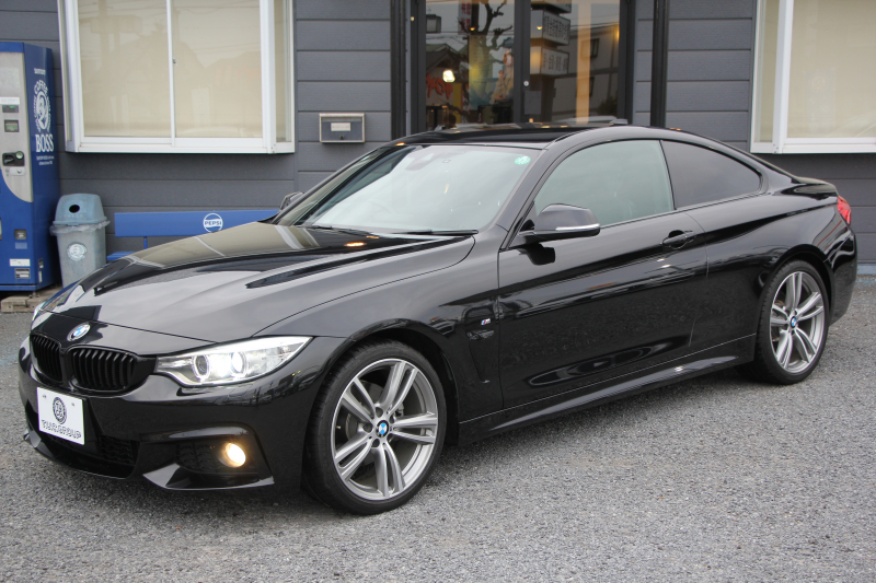 BMW 4シリーズ 420i ｸｰﾍﾟMｽﾎﾟｰﾂ 追従ACC 衝突軽減ﾌﾞﾚｰｷ 車線逸脱警告 歩行者警告 ｵﾌﾟｼｮﾝ19AW 専用ｴｱﾛ ﾌﾞﾗｯｸｷﾄﾞﾆｰｸﾞﾘﾙ ﾀｯﾁﾊﾟｯﾄﾞ対応HDDﾅﾋﾞｹﾞｰｼｮﾝBluetooth接続 ｽﾏｰﾄｷｰ ﾊﾟﾄﾞﾙｼﾌﾄ ﾐﾗｰETC2.0 直噴ﾀｰﾎﾞ8速AT 2年保証