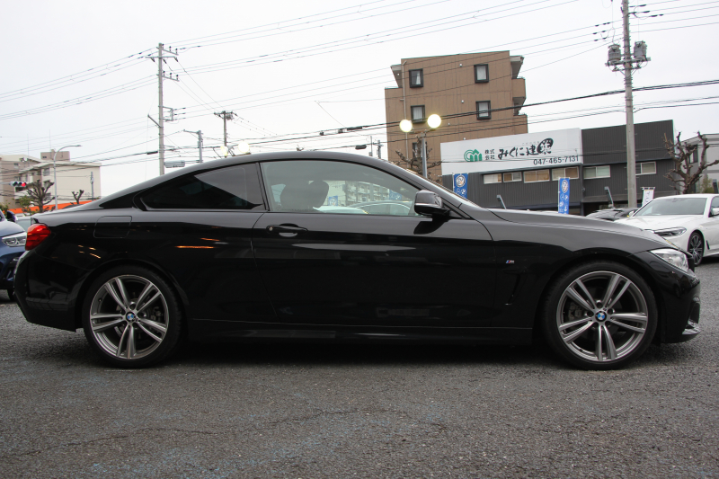 BMW 4シリーズ 420i ｸｰﾍﾟMｽﾎﾟｰﾂ 追従ACC 衝突軽減ﾌﾞﾚｰｷ 車線逸脱警告 歩行者警告 ｵﾌﾟｼｮﾝ19AW 専用ｴｱﾛ ﾌﾞﾗｯｸｷﾄﾞﾆｰｸﾞﾘﾙ ﾀｯﾁﾊﾟｯﾄﾞ対応HDDﾅﾋﾞｹﾞｰｼｮﾝBluetooth接続 ｽﾏｰﾄｷｰ ﾊﾟﾄﾞﾙｼﾌﾄ ﾐﾗｰETC2.0 直噴ﾀｰﾎﾞ8速AT 2年保証